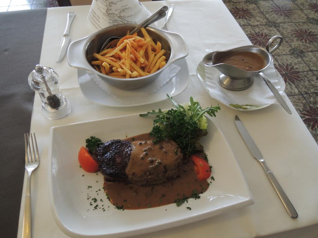 Hotel & Restaurant Beckmanns Winzerhaus Urbar  Екстер'єр фото
